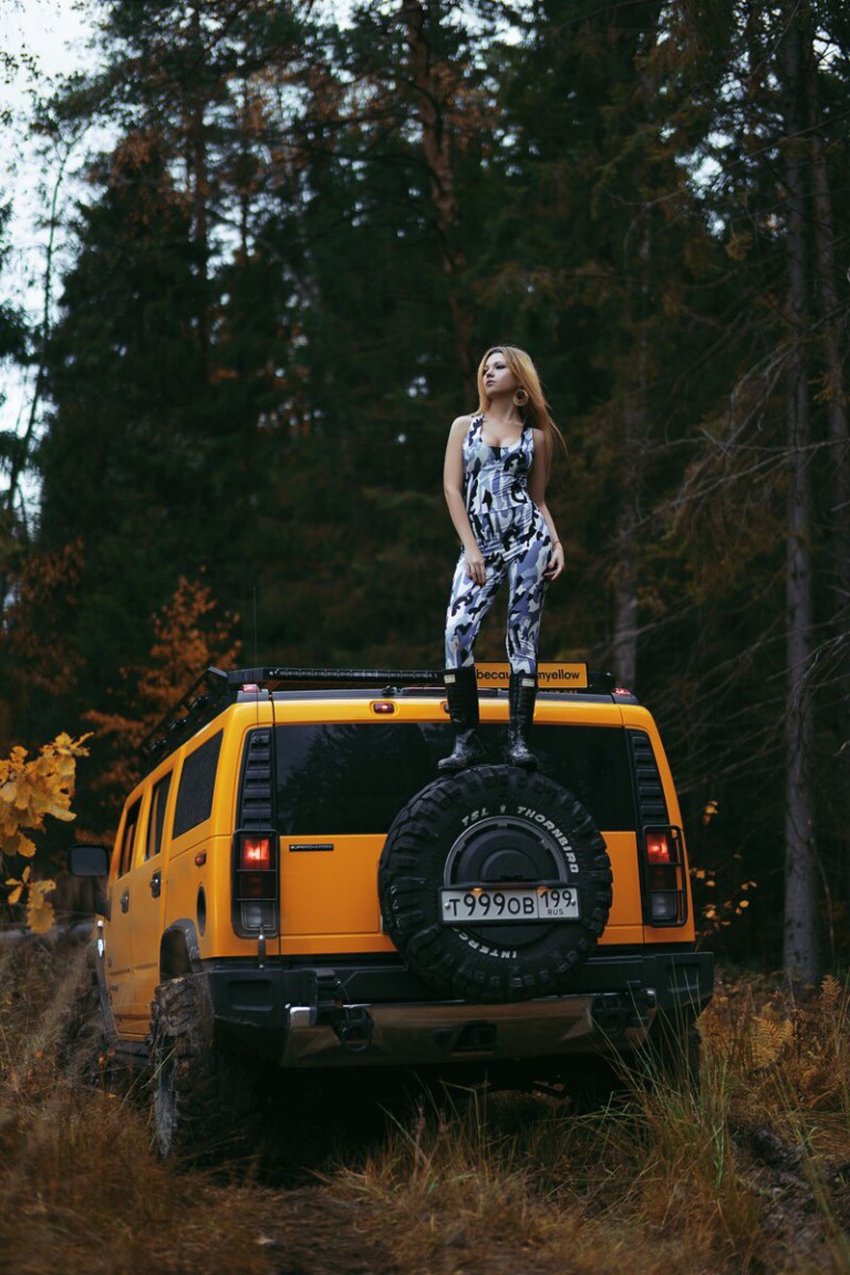 Falatnyi ruhák, női bájak, és polírozott karosszériák 14