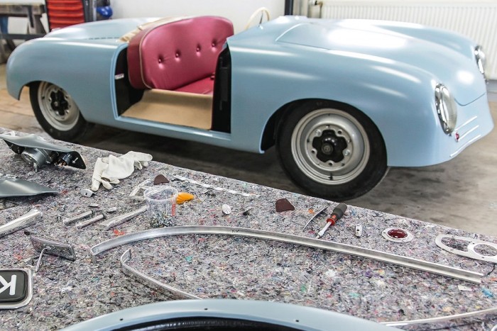 Újraépítik az első Porsche sportkocsit