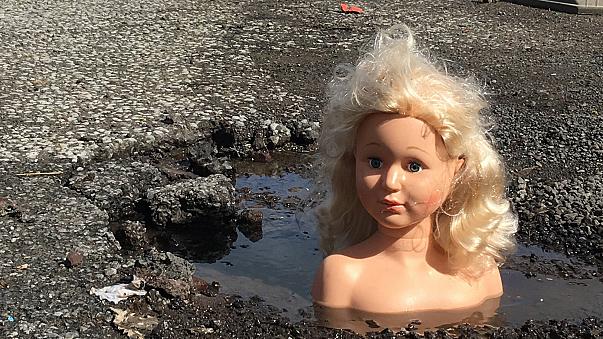 Horrorfilmet varázsolt a kátyúkból egy férfi 1 | Vezess Horrorfilmet varázsolt a kátyúkból egy férfi 1