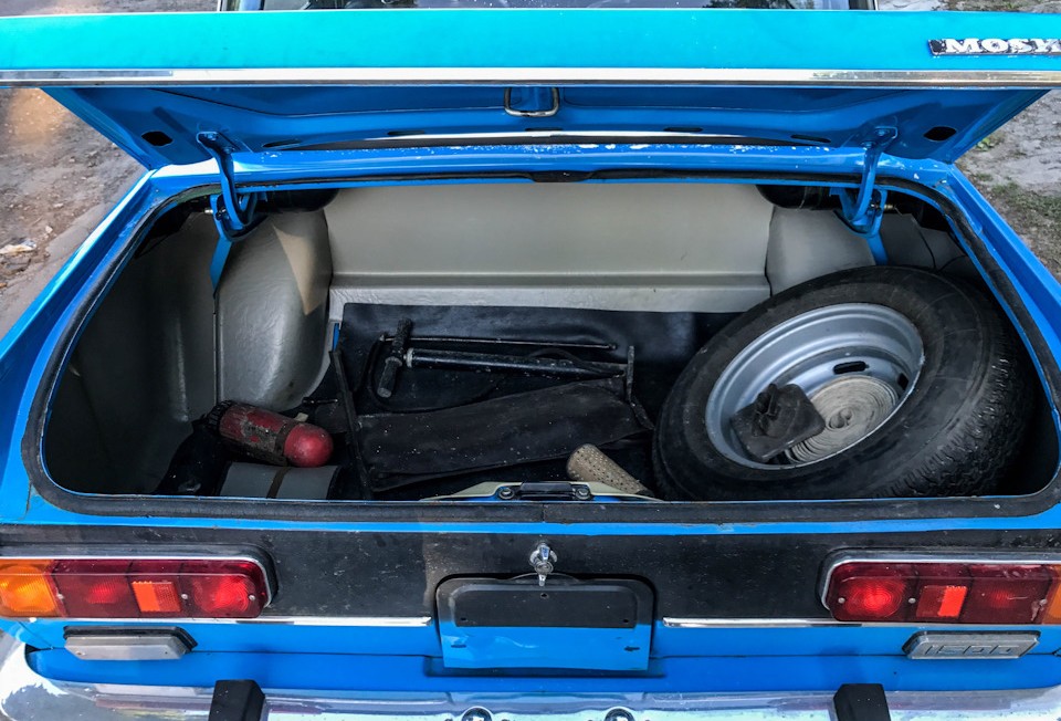 Csoda-Moszkvicsot találtak egy lakótelepi garázsban 2