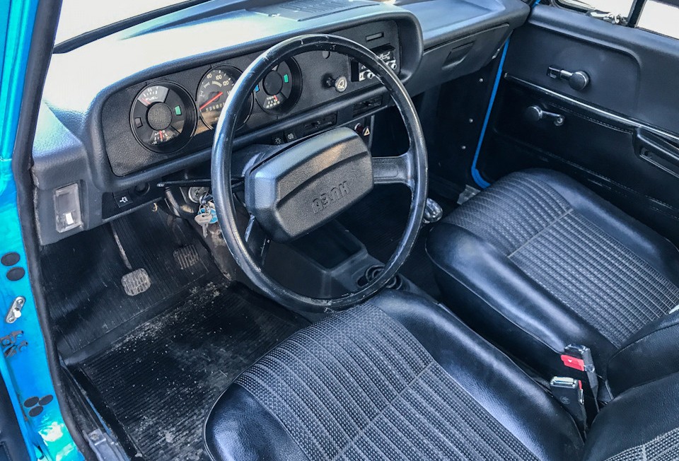 Csoda-Moszkvicsot találtak egy lakótelepi garázsban 5