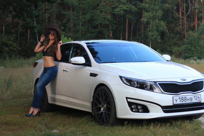 Falatnyi ruhák, női bájak, és polírozott karosszériák 6