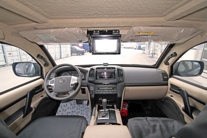 Tirolban életmentő Land Cruiserek teremnek 6