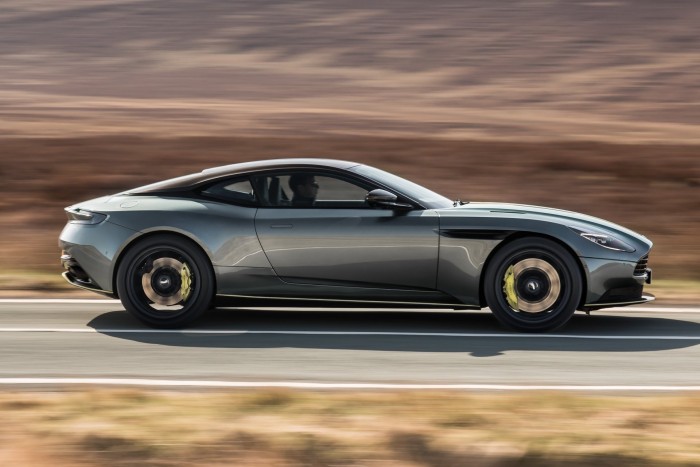 Új zászlóshajó az Aston Martintól 1