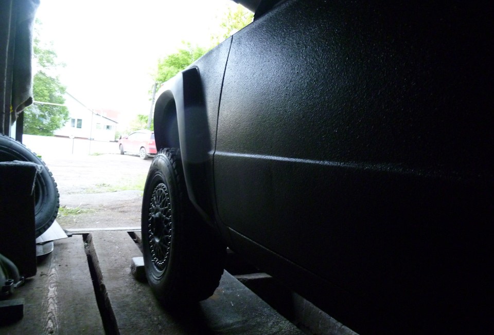 Menő fekete szörny lett a nagyapától ajándékba kapott Ladából 3