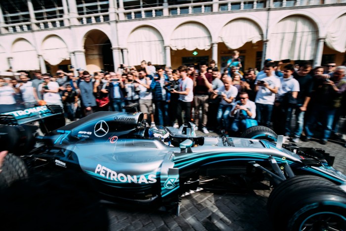F1: Bottas rangos díjat kapott Olaszországban 2 | Vezess F1: Bottas rangos díjat kapott Olaszországban 2