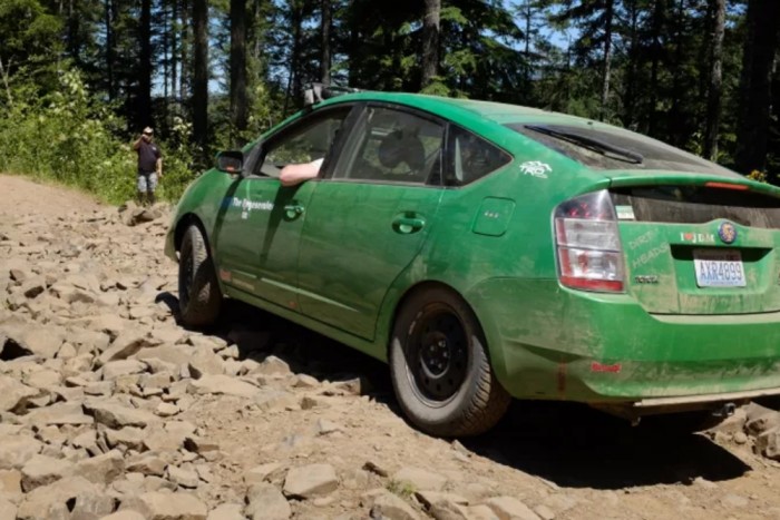 Priusszal indultak el terepezni az őrült amerikaiak