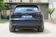 Zöld rendszámos Porsche-SUV: fából vaskarika? 44