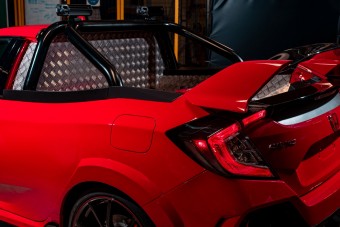 Menő platóst csinált a mérges Civicből a Honda