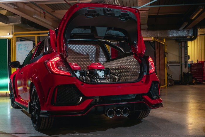 Menő platóst csinált a mérges Civicből a Honda 6