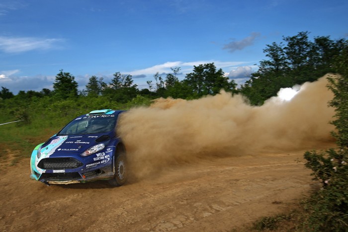 Borult a papírforma! 6 | Vezess Borult a papírforma! 6