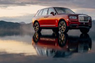 10 káprázatos fotón a Rolls-Royce terepjárója, és minden, amit csak tudni akarsz róla 2