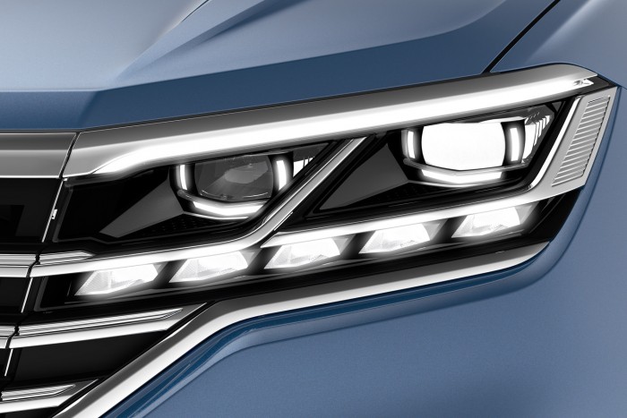 Nagyszínpad – Vezettük az új Volkswagen Touareget 156 Nagyszínpad – Vezettük az új Volkswagen Touareget 156