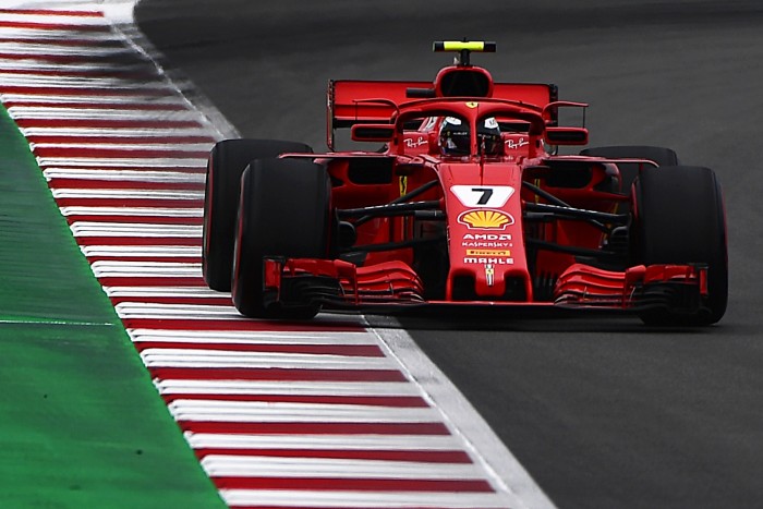 F1: Ezért kavartak a gumikkal Räikkönenék