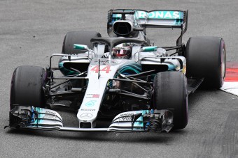 Hamilton: Ez kocsikázás volt, nem verseny!