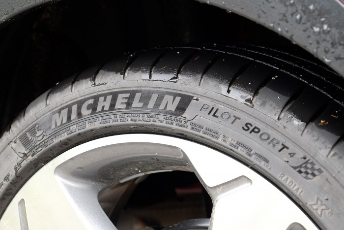 A sprinter és a terepfutó a Fordtól 14