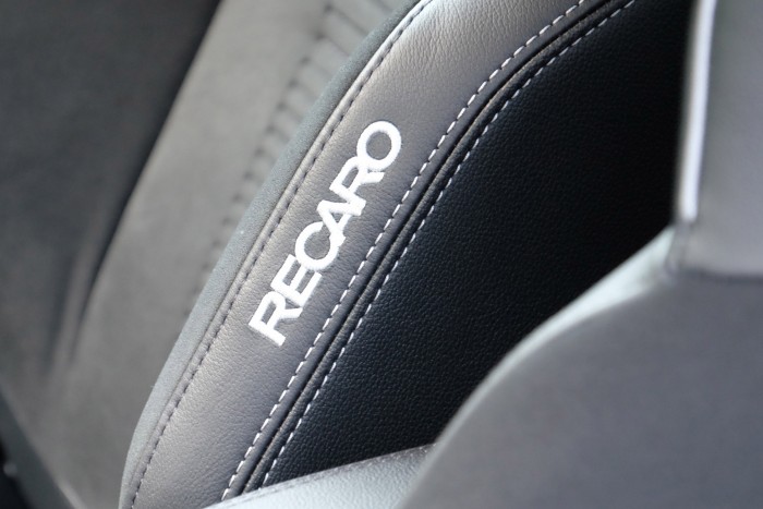 A sprinter és a terepfutó a Fordtól 10