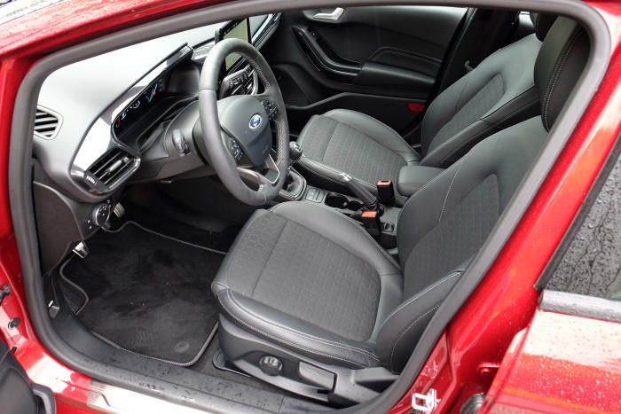 A sprinter és a terepfutó a Fordtól 15