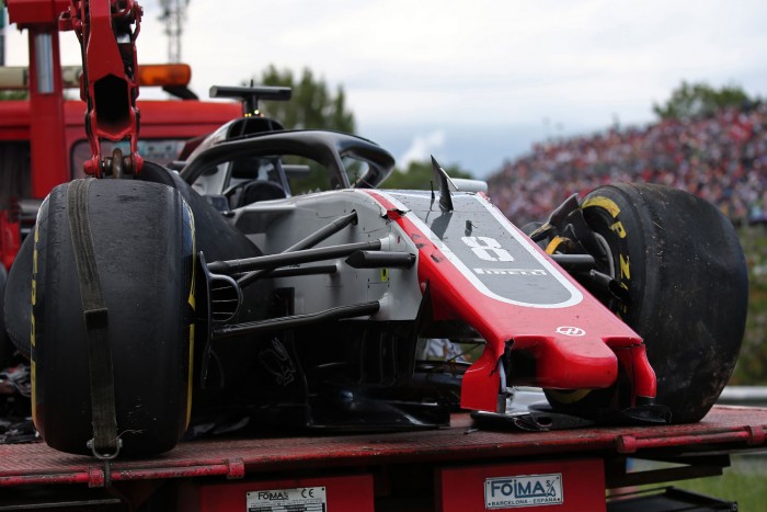 F1: A főnök megvédte a karambolos Grosjeant