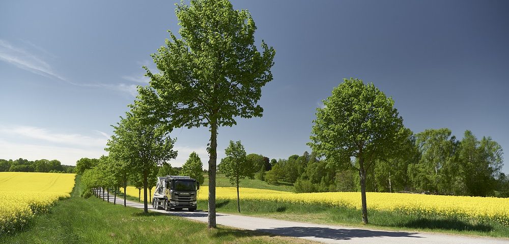 Margarinnal hajtott teherautót vezettünk