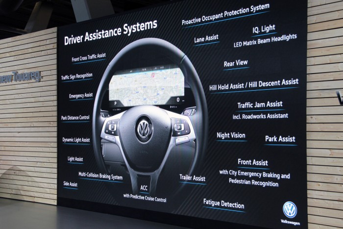 Nagyszínpad – Vezettük az új Volkswagen Touareget 160 Nagyszínpad – Vezettük az új Volkswagen Touareget 160