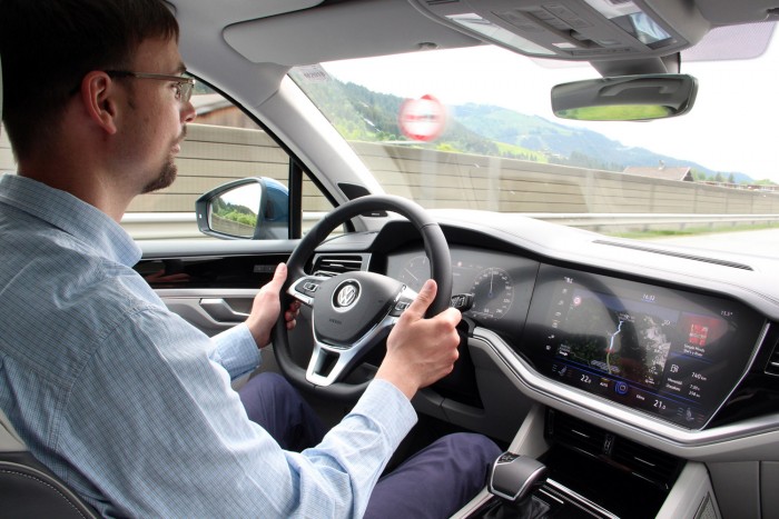 Nagyszínpad – Vezettük az új Volkswagen Touareget 159 Nagyszínpad – Vezettük az új Volkswagen Touareget 159