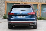 Nagyszínpad – Vezettük az új Volkswagen Touareget 83