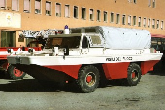 Vízben is elboldogulnak ezek a haszonjárművek