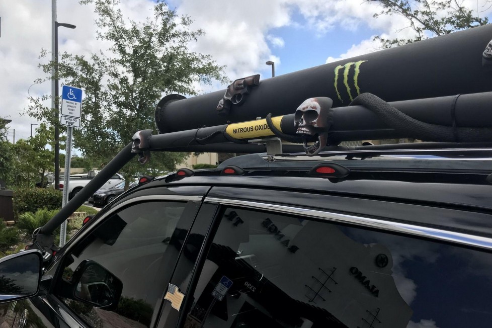 Ilyen terepjáróval járna az ördög földi helytartója? 4