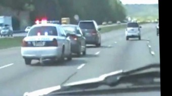 Ilyen is van! A belső sávban ténfergő autóst szedte ki a rendőr