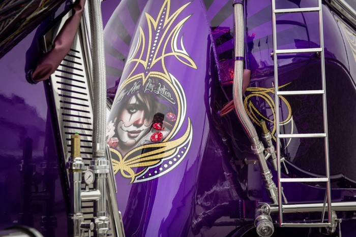 Hihetetlenül néz ki ez a kamion, amit tényleg szállításra használnak 6