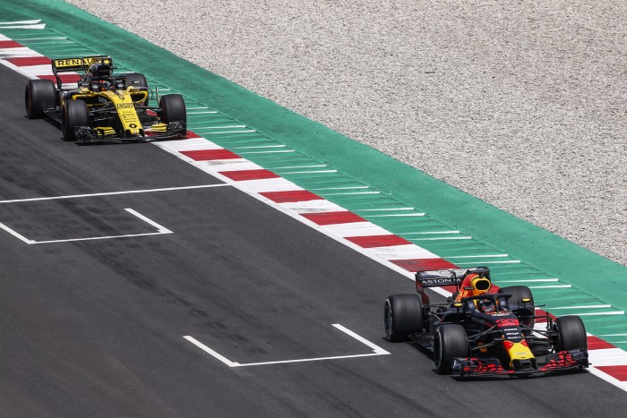 F1: A Renault keményen beszólt a Red Bullnak