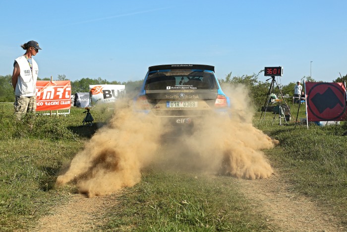 A hófehér A4-es laptól a főtéren felállított parc ferméig 1
