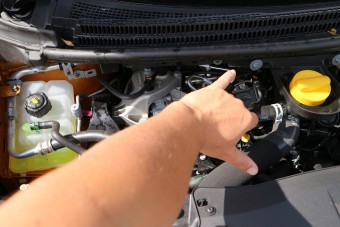 Kedves kis cetlit hagyott egy hazai szerelőnek az autós