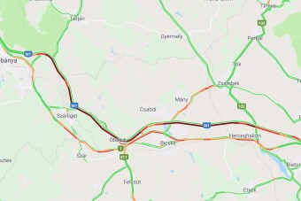 Ezért van most 30 km-es dugó az M1-esen