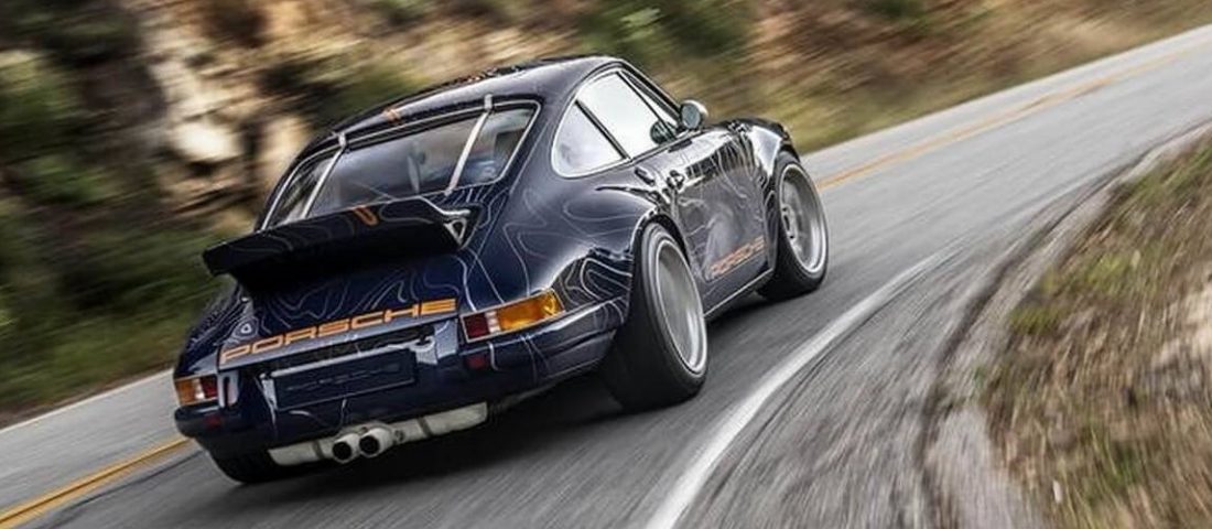 Könnyfakasztóan csodálatos a retrós ruhába öltöztetett Porsche