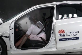 Ez történik, ha rosszul kötöd be az övet!