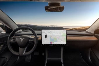 Több ezer embert küld el a Tesla, zuhan a cég