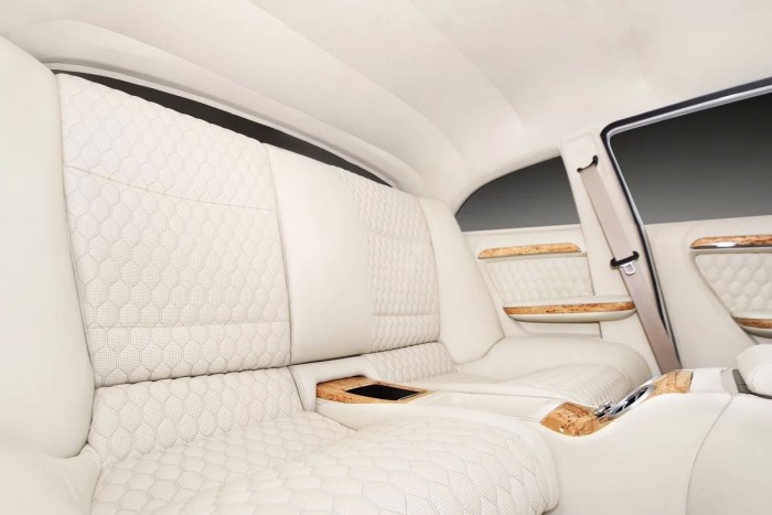 Menő Volgát varázsoltak egy BMW-ből az oroszok 7 | Vezess Menő Volgát varázsoltak egy BMW-ből az oroszok 7