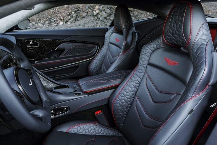 Új zászlóshajót villantott az Aston Martin 6 | Vezess Új zászlóshajót villantott az Aston Martin 6