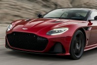 Új zászlóshajót villantott az Aston Martin 36