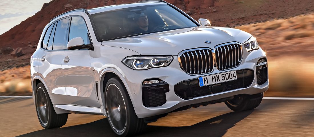Vadonatúj BMW X5: terepképesebb, mint eddig