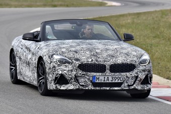 Gyári kémfotókon suhan a vadonatúj BMW Z4