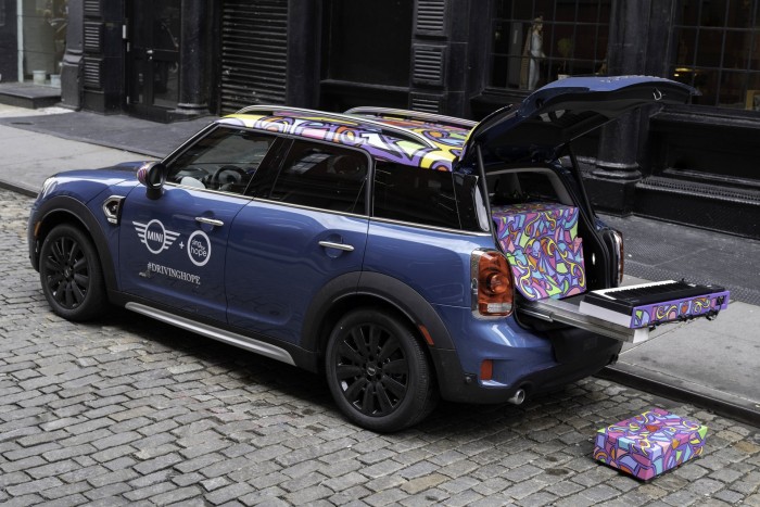 Zongorát építettek a MINI-be