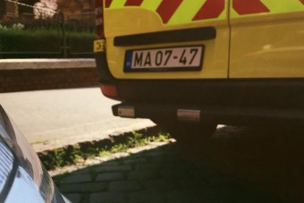 Apróság, de életek múlhatnak rajta, ezt kéri az autósoktól az Országos Mentőszolgálat