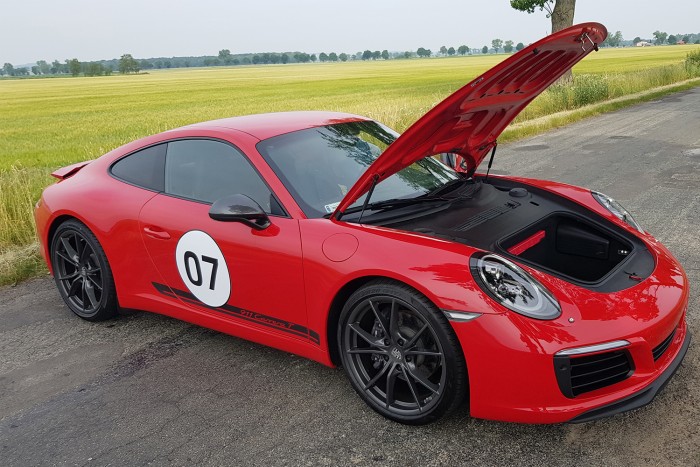 Megint vezettünk egy Porschét, amibe könnyű beleszeretni 13