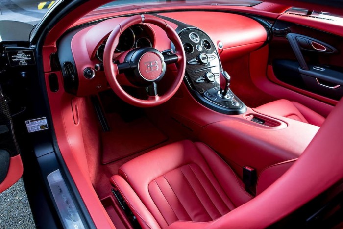 670 millióért kifoghatod az utolsó Bugatti Veyront 7