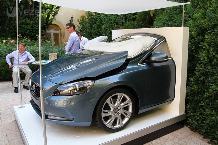 A legbiztonságosabb Volvo:  új V40 9