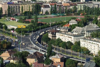 Egy hónapos lezárás a BAH-csomópontnál