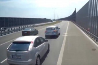 Egy passatos mutatja meg, miért gerinctelen dolog fékpróbával bosszút állni